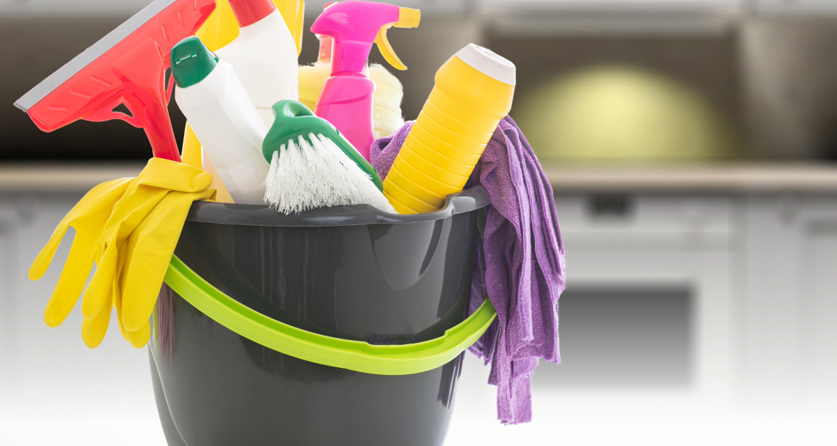 More Than Sparkling Floors: The Advantages of Professional Cleaning Before You Move